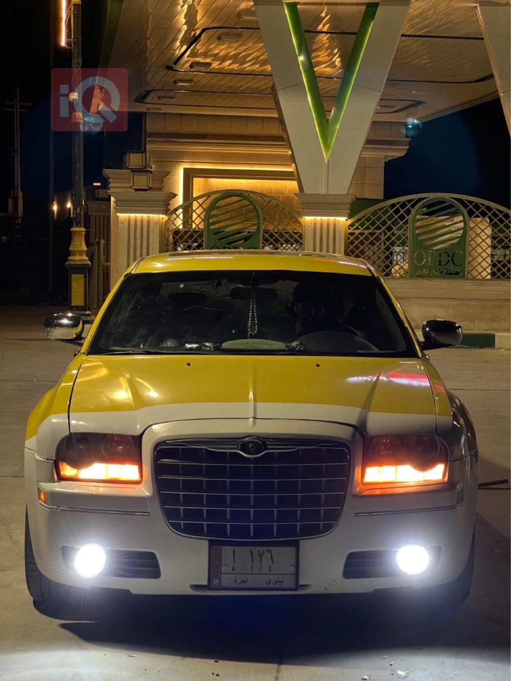كرايسلر 300